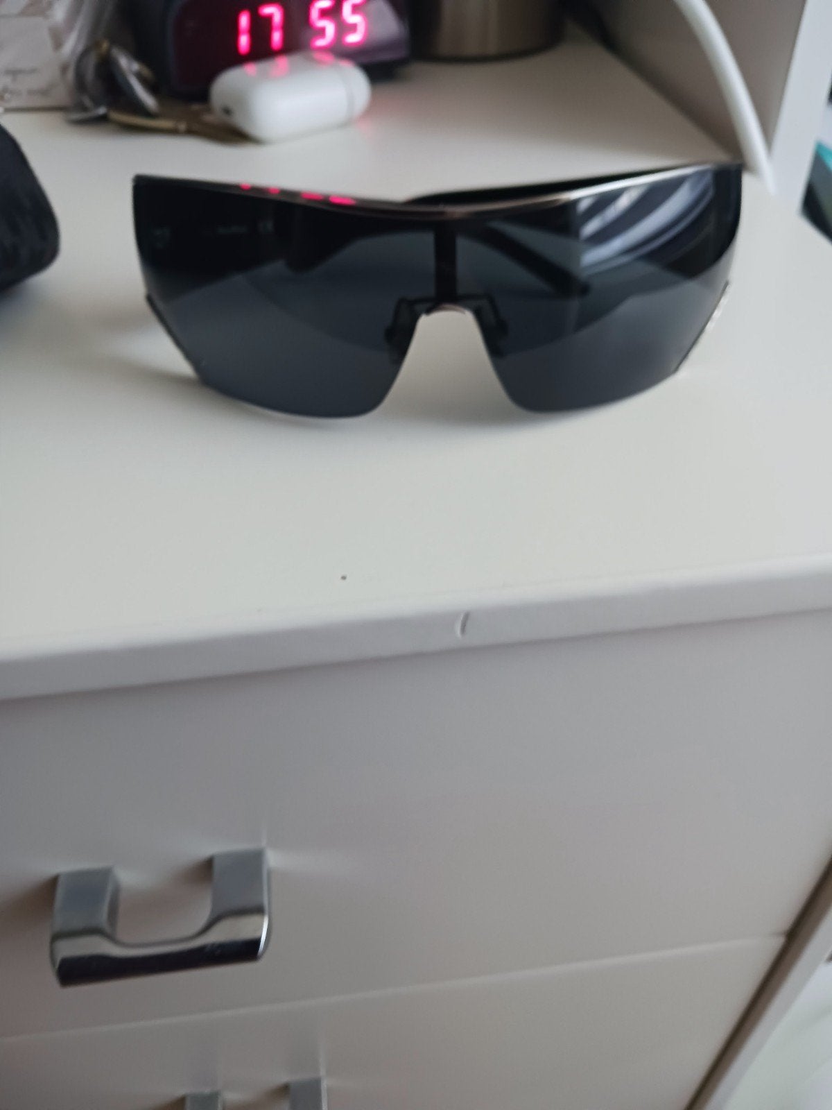 MaxMara Zonnebril met etui - Zo goed als nieuw, Ophalen of Verzenden, Zo goed als nieuw, Zwart, Zonnebril