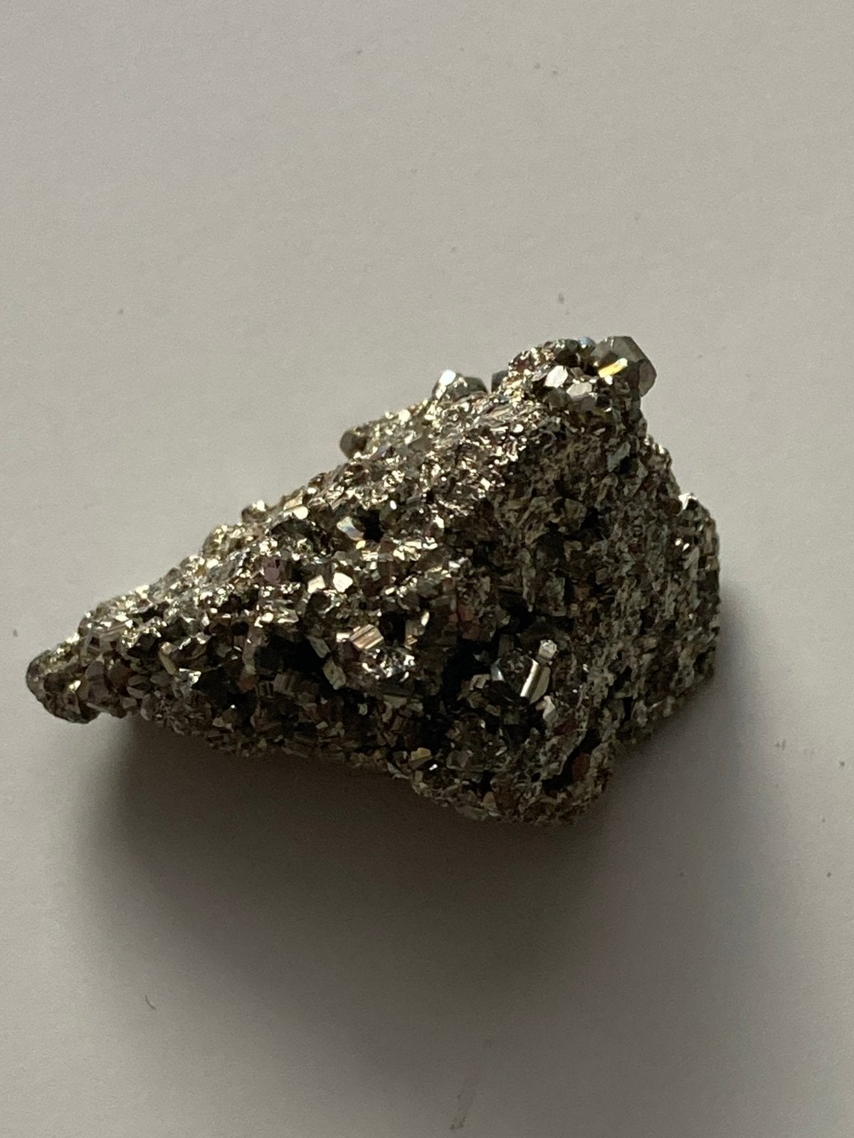 Pyriet cluster - kattengoud, Verzamelen, Ophalen of Verzenden, Mineraal