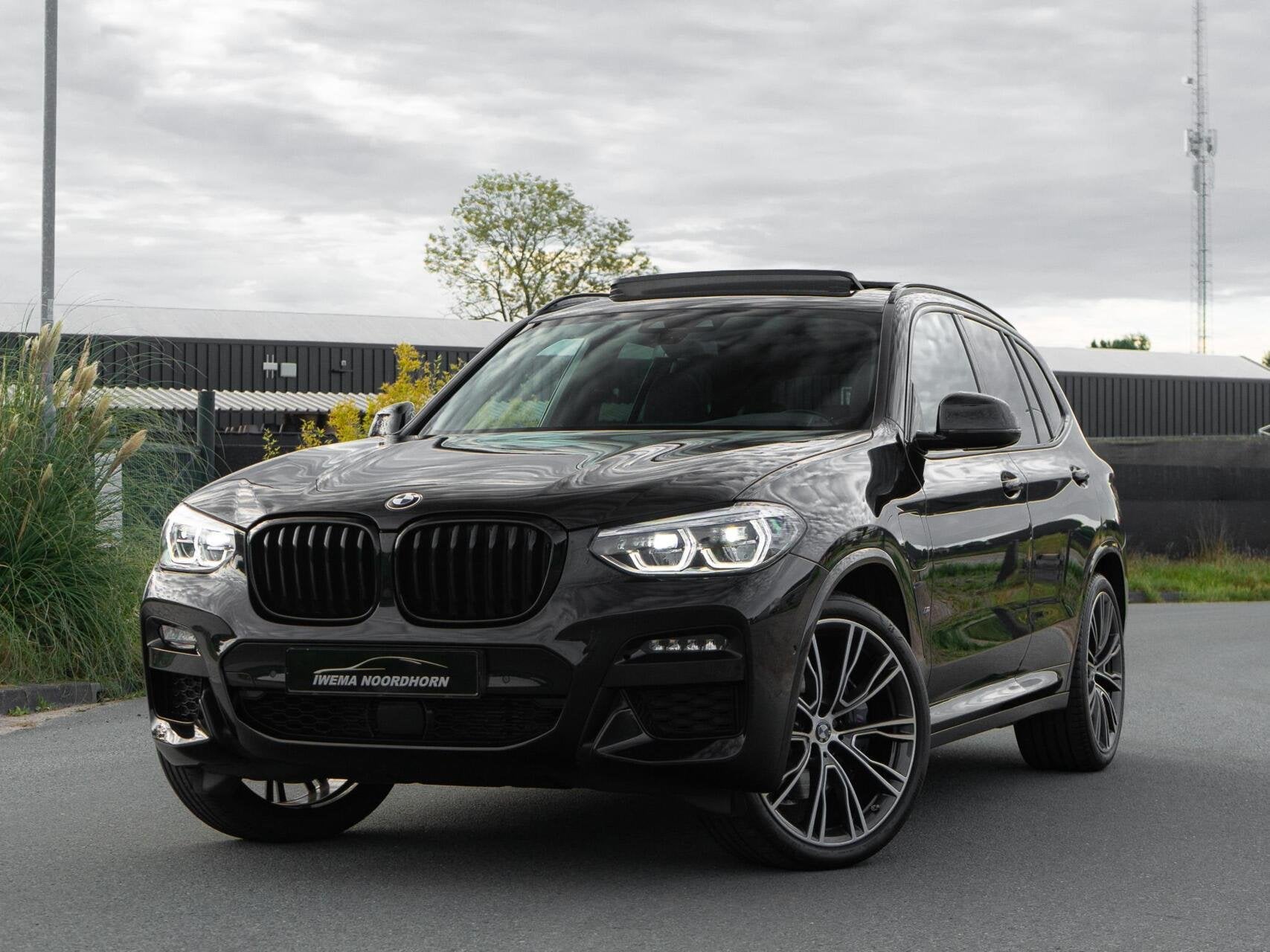 BMW X3 xDrive30e eDrive Edition|Panoramadak|H&K|Ambient air|, Auto's, BMW, Automaat, 1998 cc, Gebruikt, Zwart