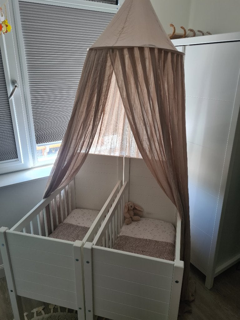 Baby uitzet tweeling: 2 wiegjes, klamboe en beddengoed Meyco, Ophalen, Gebruikt, Wieg