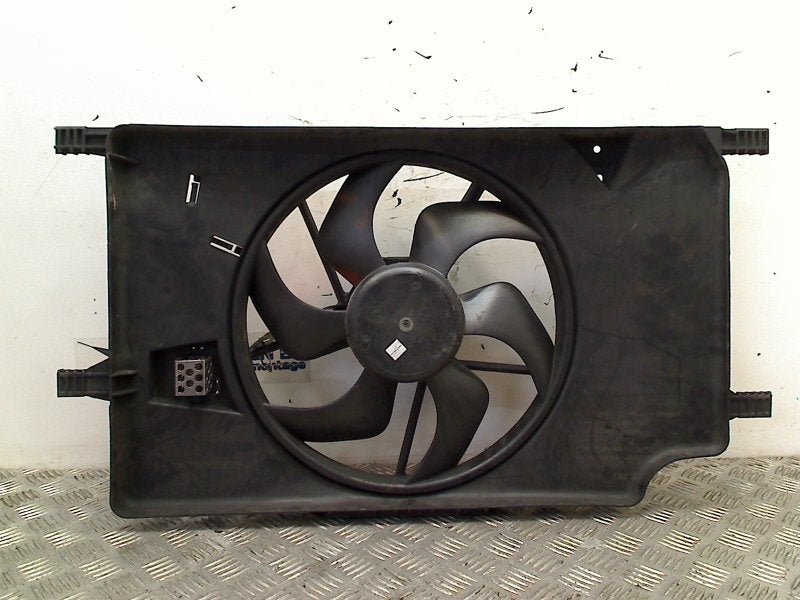 Koelventilator Renault Espace (JK) 2004 8200231756, Gebruikt, Renault Deutschland AG, Dialog.deutschland@renault.de, Peter-Huppertz-Straße 5, Köln 51063, , Duitsland