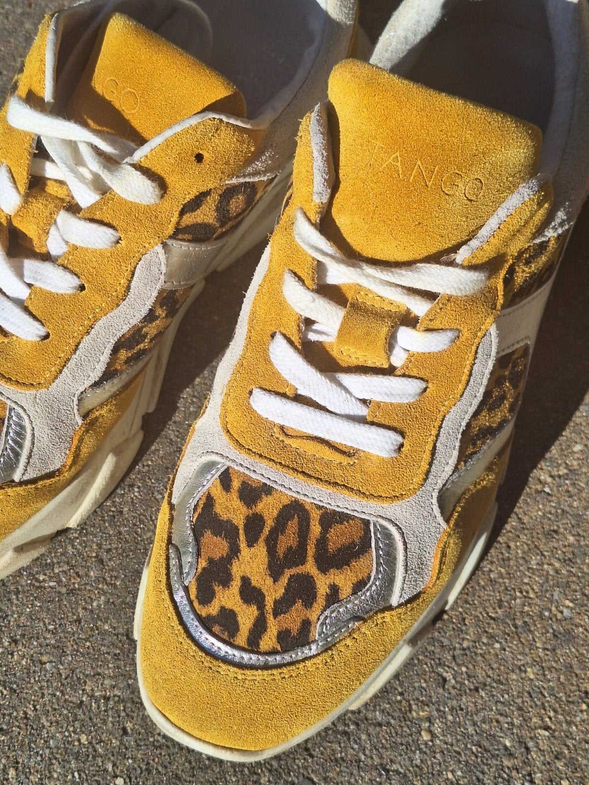nette luipaard okergeel Sneaker 39 leder, Geel, TANGO, Ophalen of Verzenden, Sneakers of Gympen