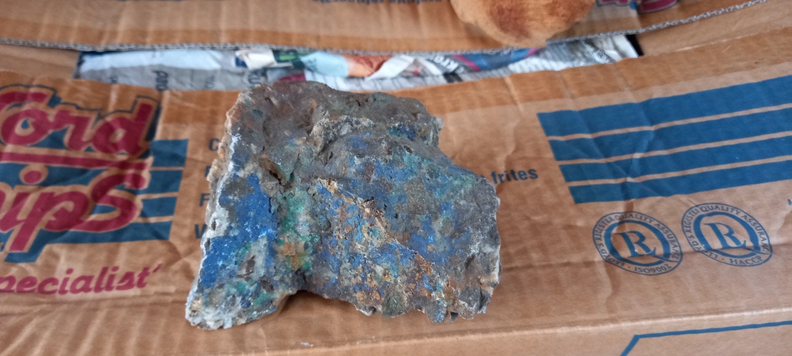 Prachtig Mineraal met Blauwgroene Tinten, Ophalen of Verzenden, Mineraal