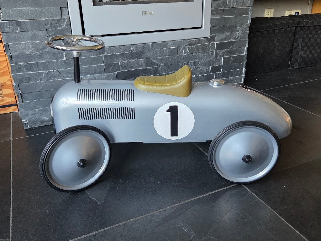 Retro Roller loopauto zilver, Kinderen en Baby's, Speelgoed | Buiten | Voertuigen en Loopfietsen, Ophalen, Gebruikt, Loopvoertuig