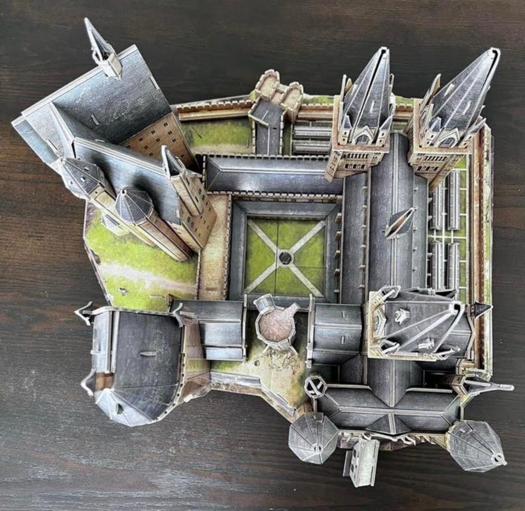 Harry Potter Zweinstein Astronomietoren 3D Puzzel, Ophalen of Verzenden, Zo goed als nieuw, Bouwen