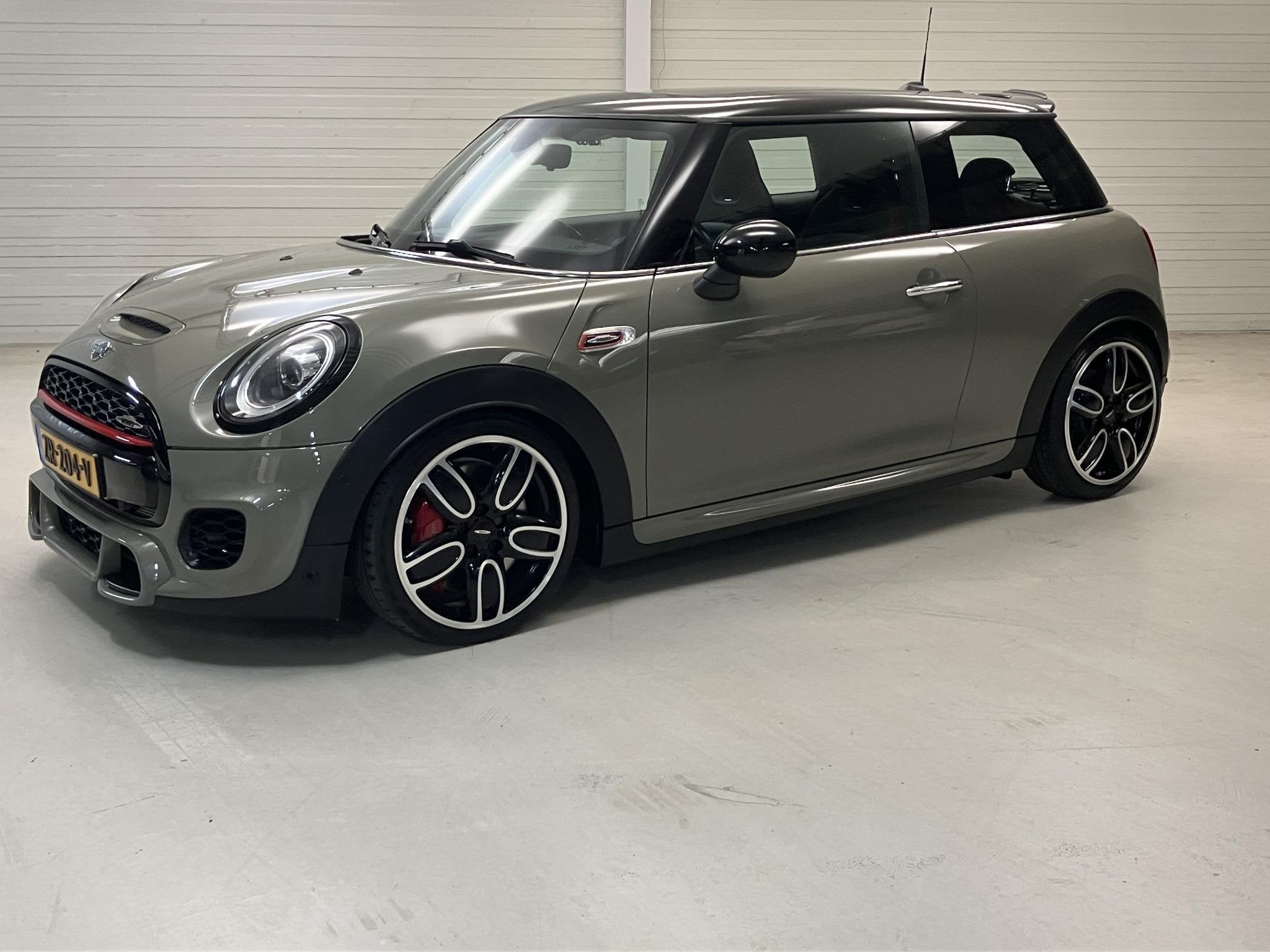 MINI 3-Deurs 2.0 John Cooper Works Chili / Nederlandse Auto, Auto's, 1998 cc, Gebruikt, 4 cilinders, 4 stoelen