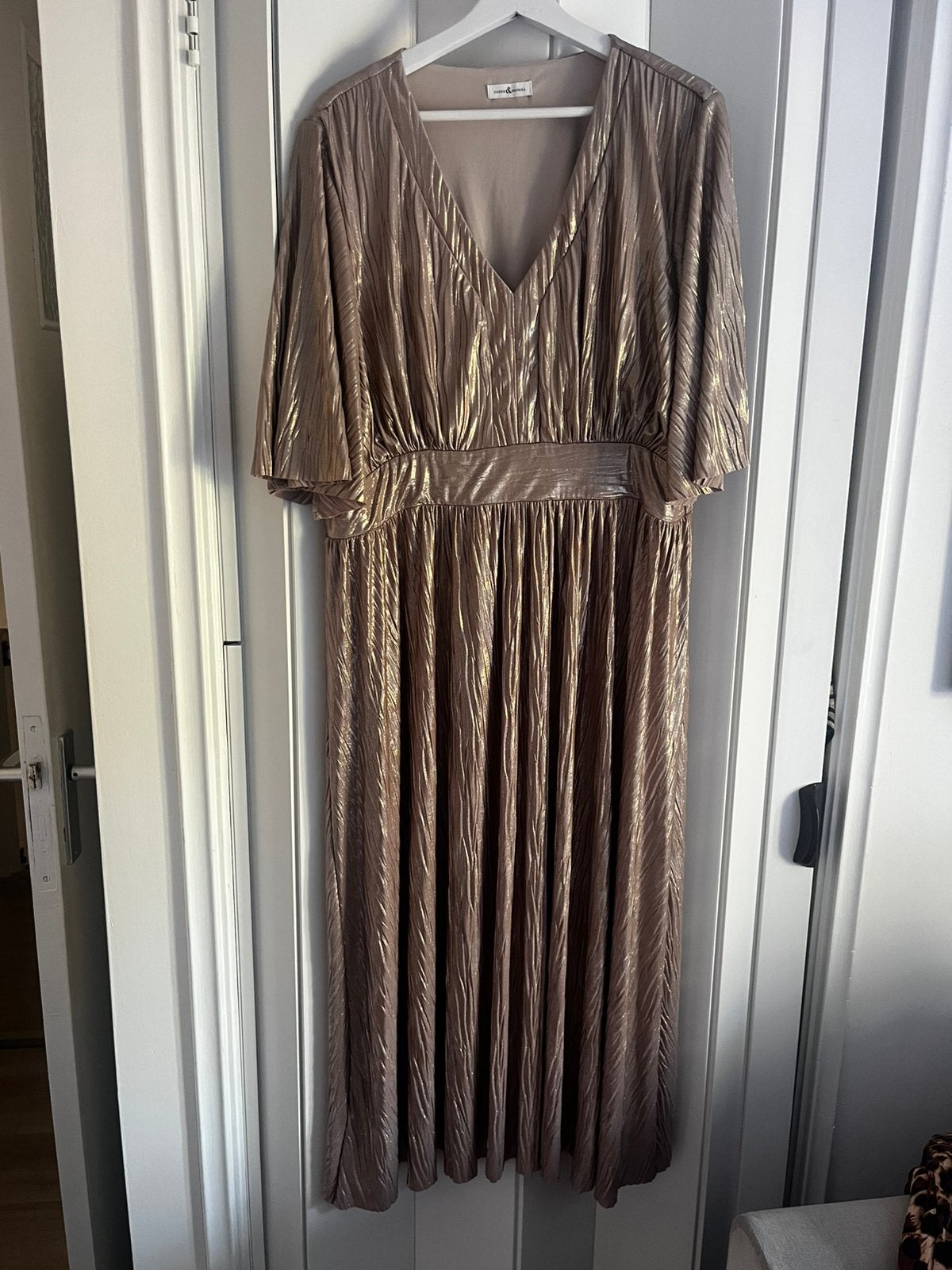 Paprika jurk maat 50, Kleding | Dames, Jurken, Maat 46/48 (XL) of groter, Ophalen of Verzenden, Zo goed als nieuw, Goud