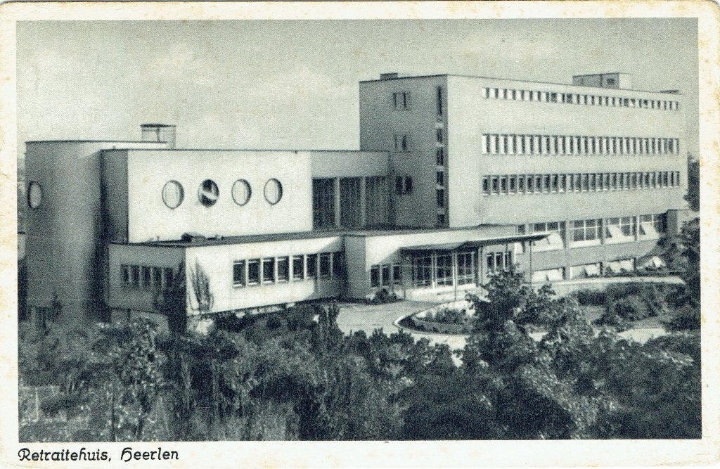Ansichtkaart Heerlen Retraitehuis, Ophalen of Verzenden, 1940 tot 1960, Gelopen, Limburg