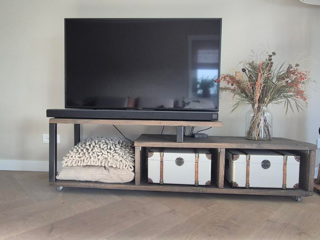 Uniek TV-meubel met opbergkistjes - 170x40x49 cm - op wielen, Ophalen, Gebruikt, 150 tot 200 cm, Minder dan 100 cm