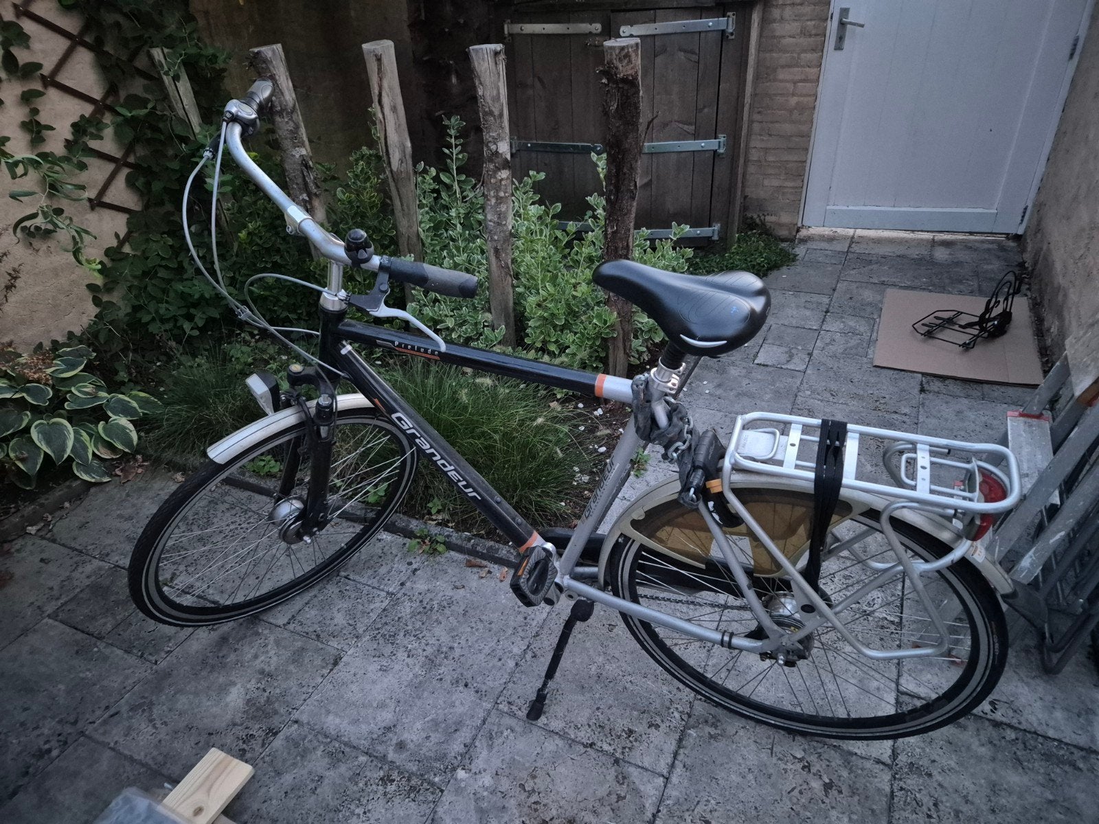 Grandeur fiets met versnellingen en bagagedrager, Fietsen en Brommers, Velgrem, Versnellingen, Ophalen, Overige merken