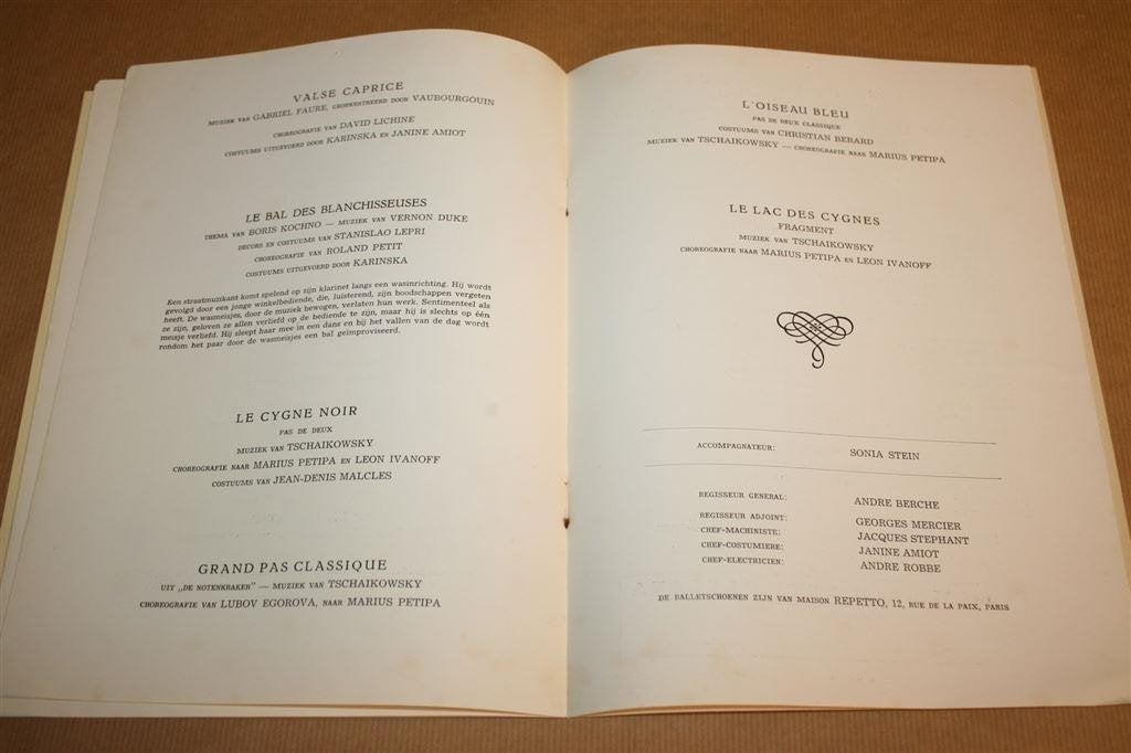 Ballets des Champs-Élysées 1949 — Programma met Leslie Caron, Ophalen of Verzenden, Gelezen, Ballet of Musical