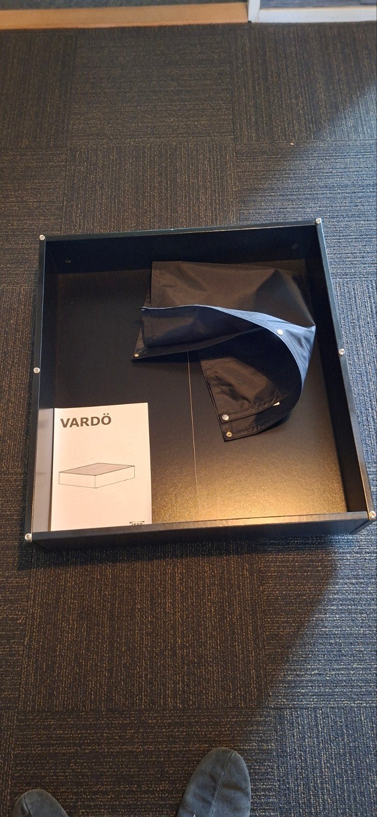 4x IKEA VARDÖ Bedlade met wieltjes - Zwart, Ophalen, Eenpersoons, Zwart, Zo goed als nieuw