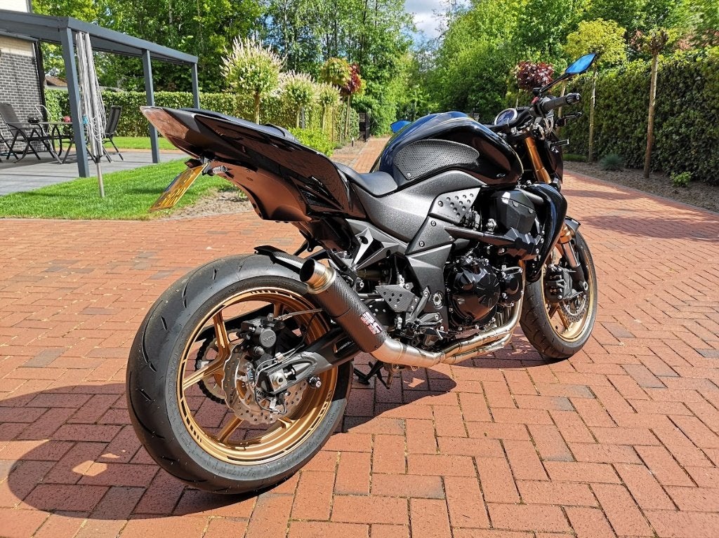 Kawasaki Z750R: Zeer compleet en weinig kilometers!, Motoren, Motoren | Kawasaki, 750 cc, Occasion, 4 cilinders, Motorrijbewijs A
