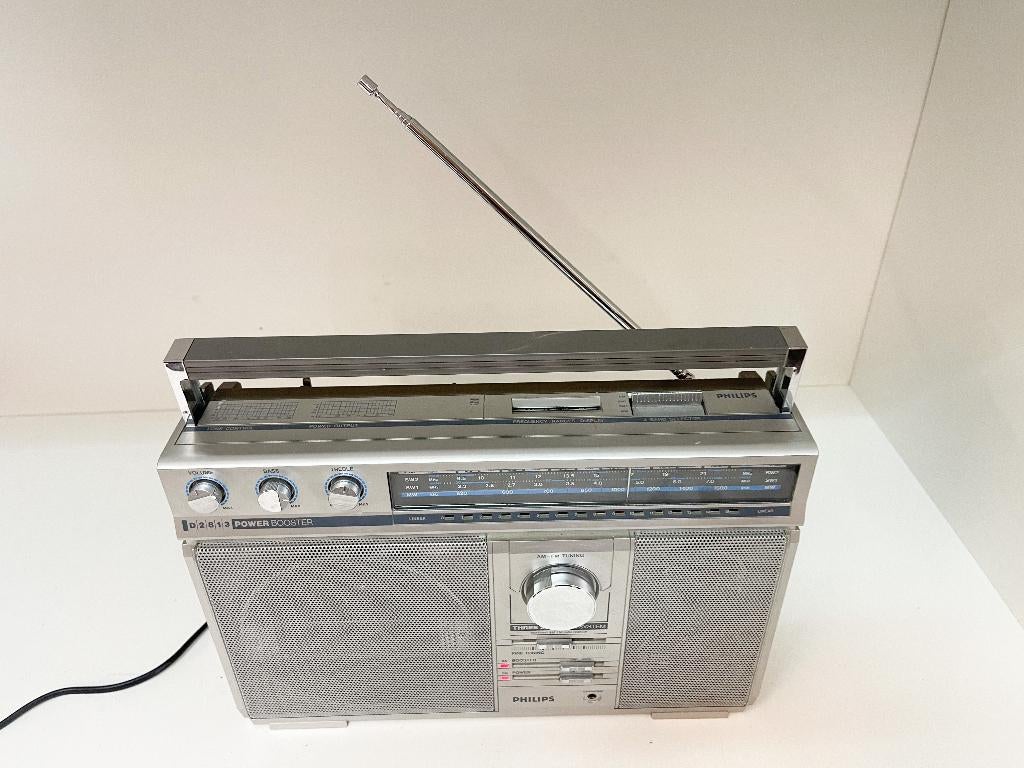 Philips D2813 Mooi Vintage AM-FM Radio -werk perfect, Audio, Tv en Foto, Radio's, N, Ophalen of Verzenden, Radio, Philips
