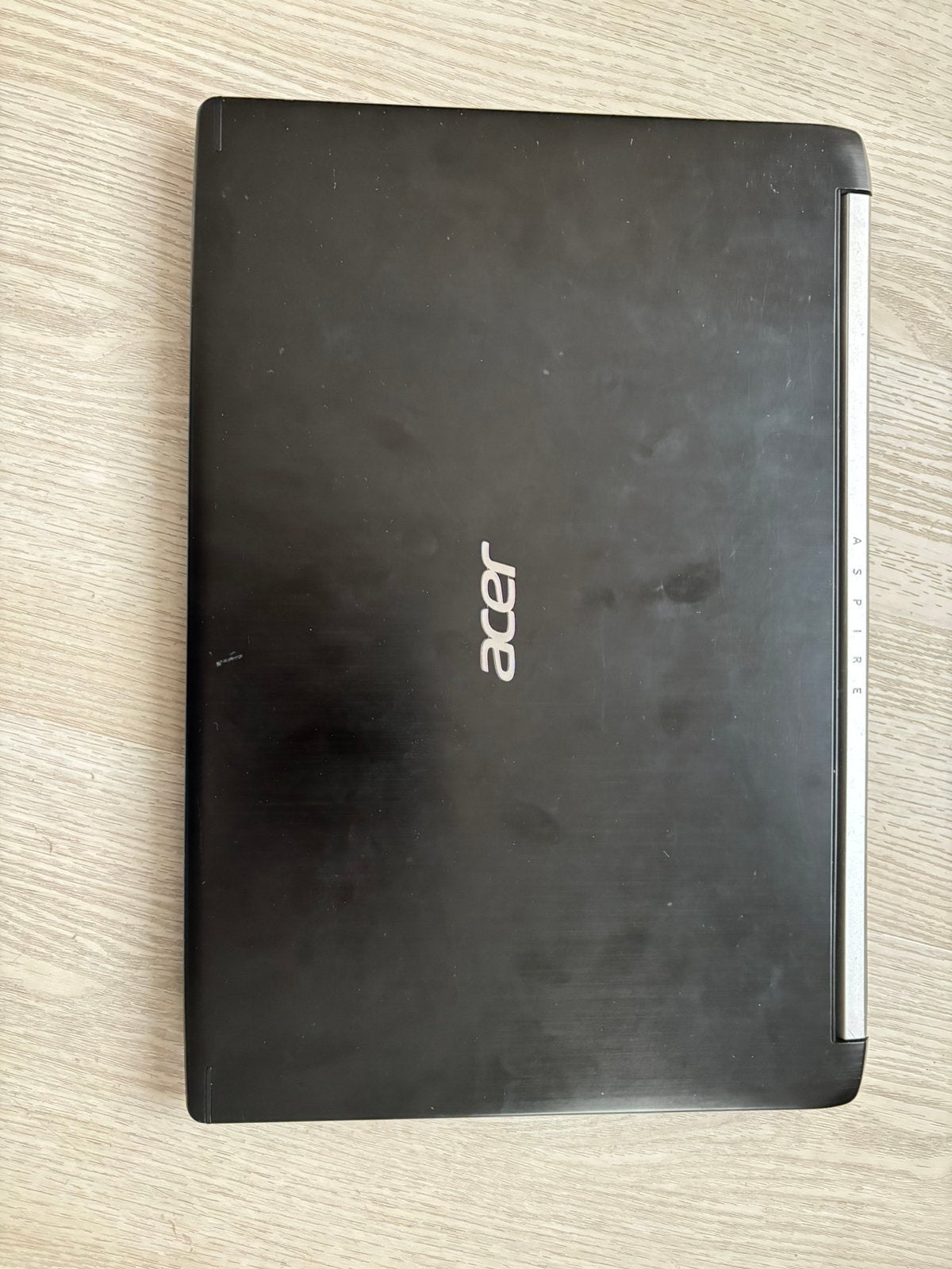 Lapto acer, Met videokaart, 2 tot 3 Ghz, Qwerty, 8 GB