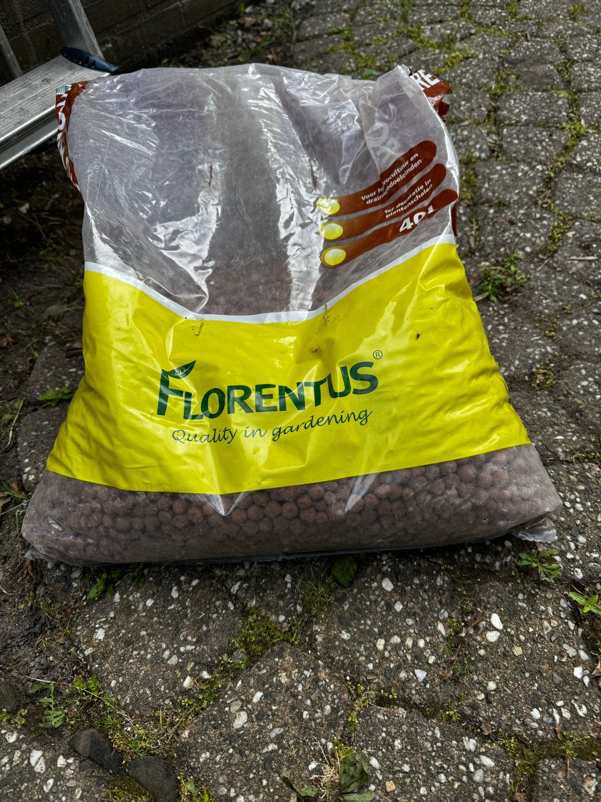 1/3 zak Florentus Hydrokorrels 40L, Tuin en Terras, Zand, Ophalen, Nieuw, Overige typen