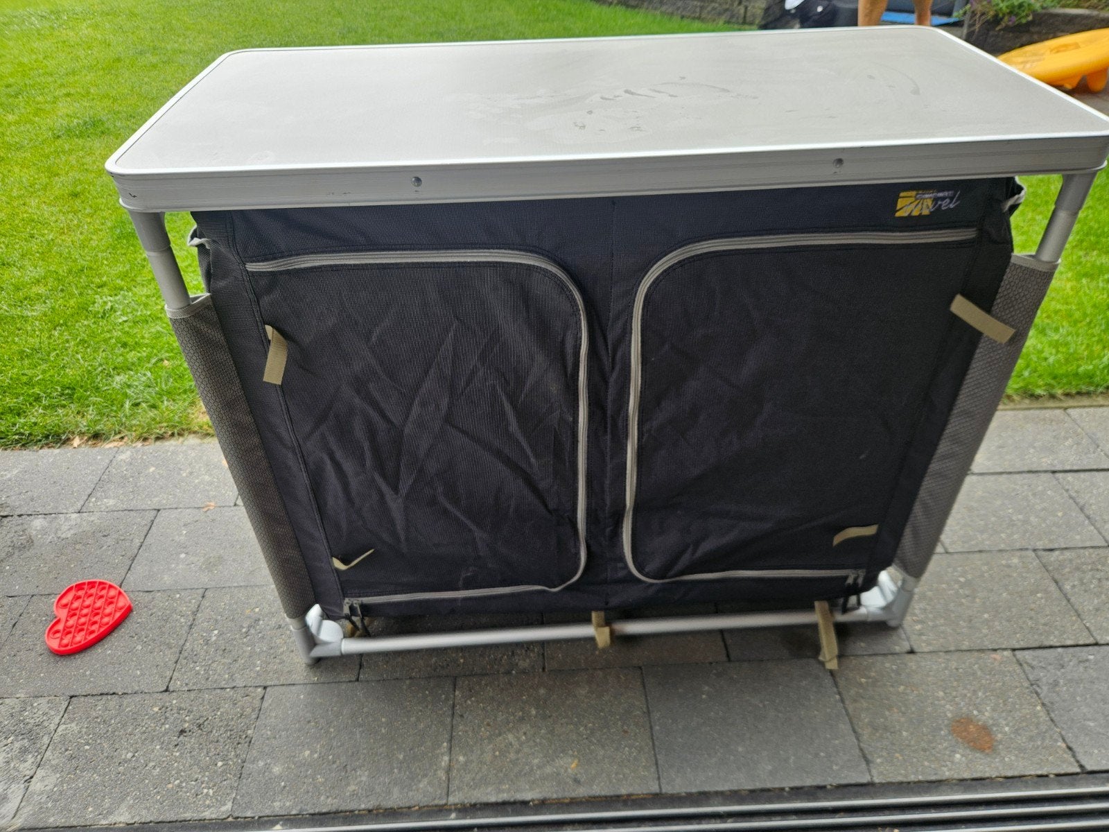 camp art camping kast, Ophalen, Zo goed als nieuw, Campingkast