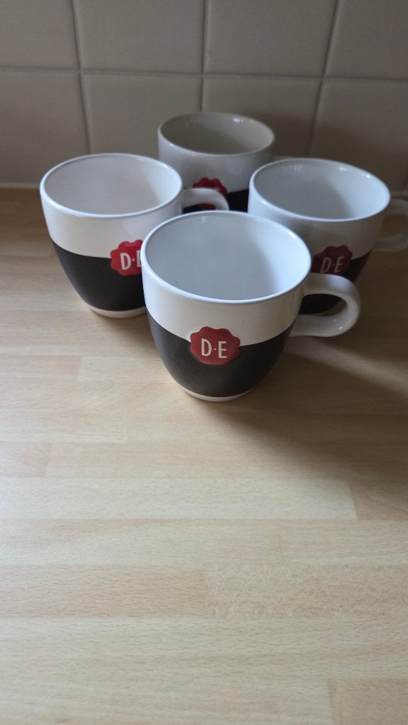 4x DE koppen, Huis en Inrichting, Ophalen of Verzenden, Zo goed als nieuw, Overige stijlen, Kop(pen) en/of Schotel(s)