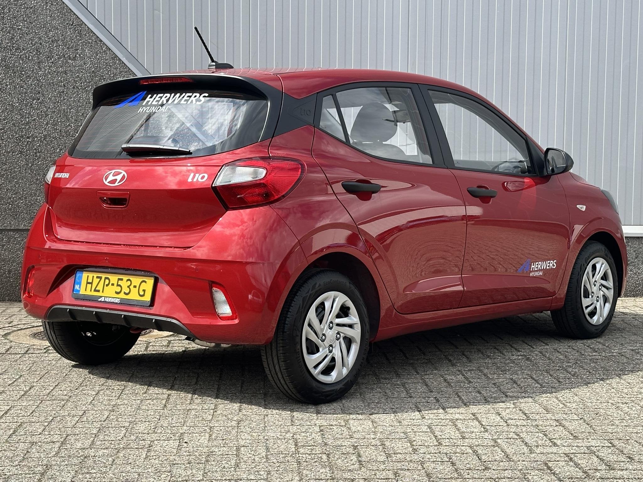Hyundai i10 1.0 Comfort / Navigatie / Achteruitrijcamera / C, Stof, 63 pk, Euro 6, 899 kg