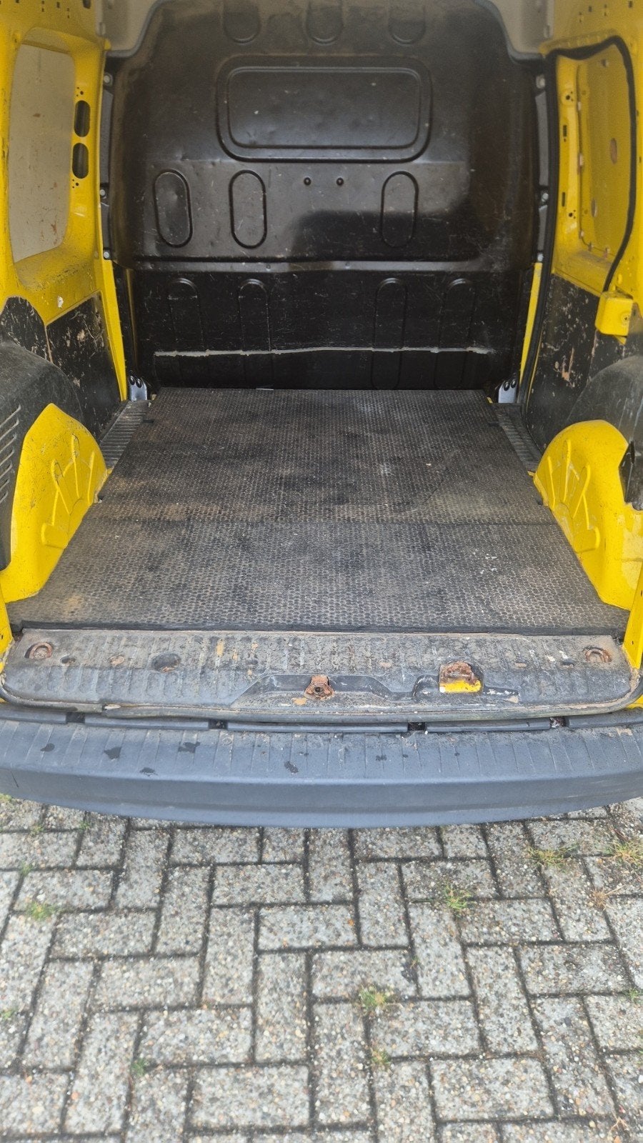 Superdikke laadvloermat Mercedes Citan, Ophalen