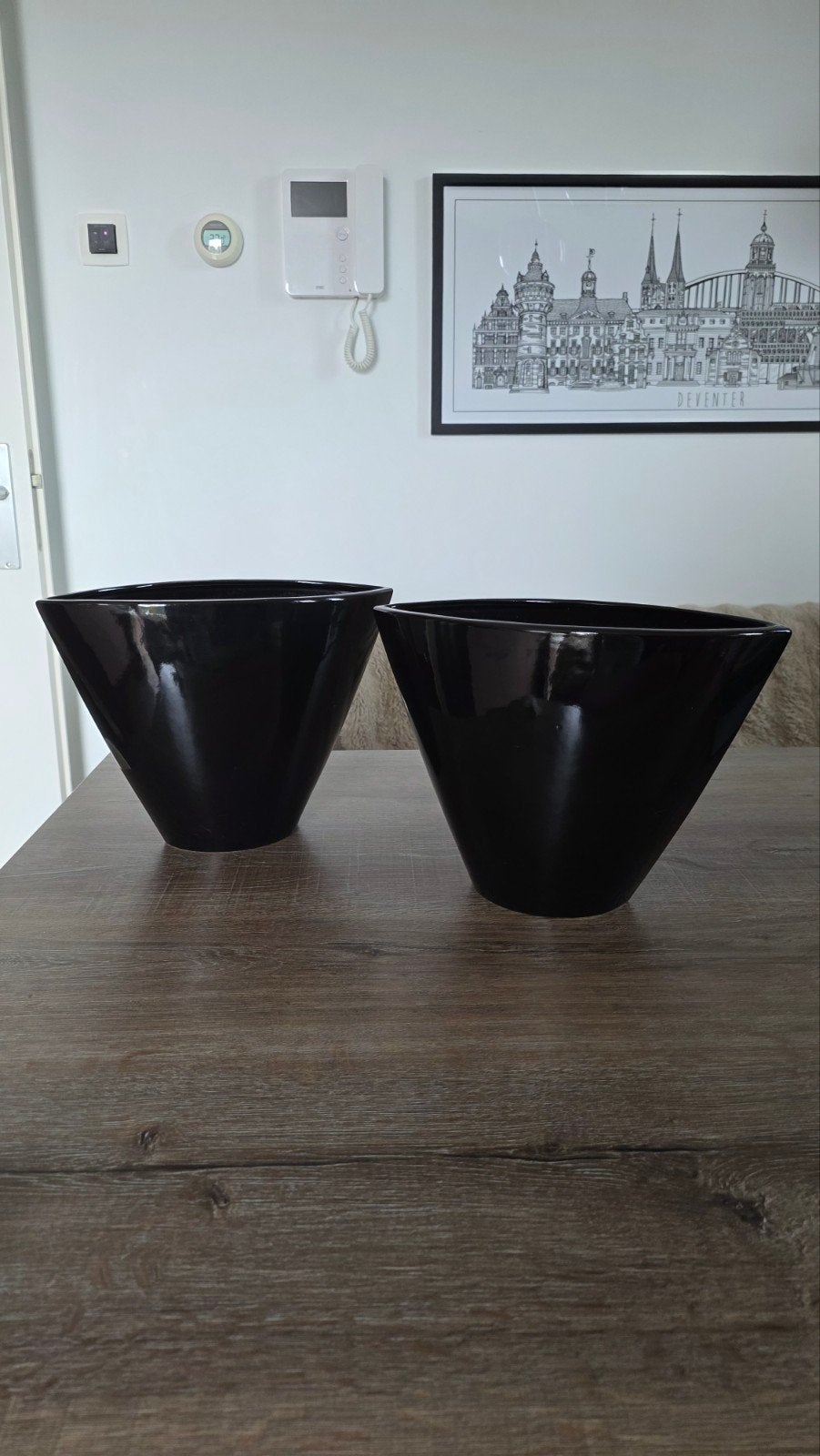 2 zwarte vazen of bloempotten, Ophalen of Verzenden