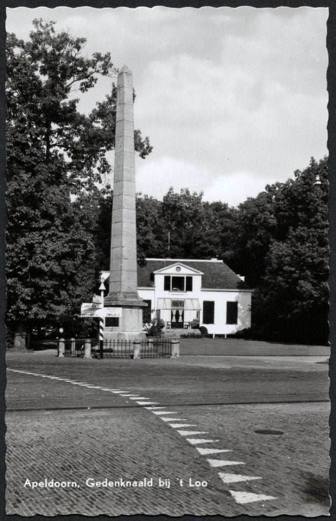 Apeldoorn - Gedenknaald bij 't Loo, Verzenden, 1960 tot 1980, Ongelopen, Gelderland