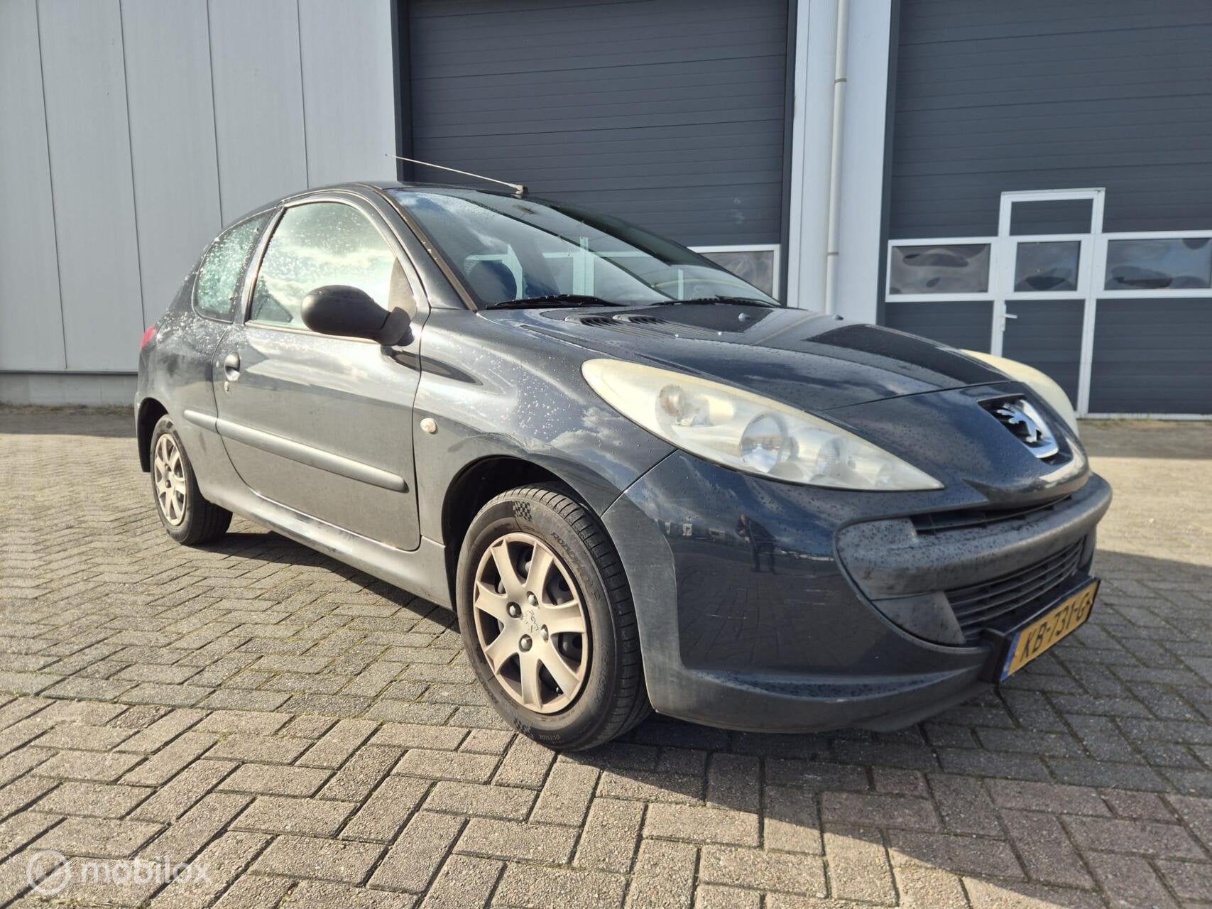Peugeot 206 + 1.1 XR, Auto's, Voorwielaandrijving, 206+, Gebruikt, 31 €/maand