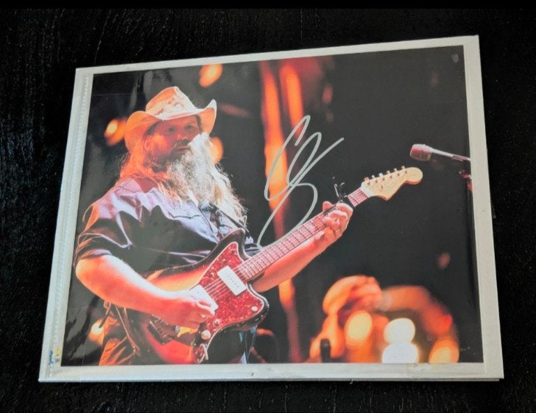 Chris Stapleton Gesigneerd Portret - Uniek Item!, Verzenden, Zo goed als nieuw, Foto of Kaart, Gesigneerd