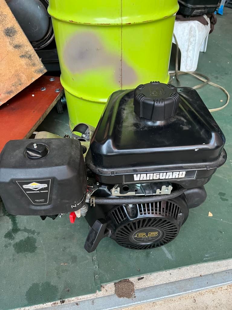Briggs en stratton motor, Doe-het-zelf en Verbouw, Motoren, Ophalen of Verzenden, Gebruikt, Benzinemotor
