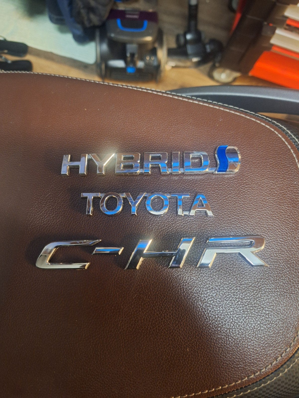 Toyota C-HR Hybrid Logo's - Emblemen, Ophalen of Verzenden, Zo goed als nieuw