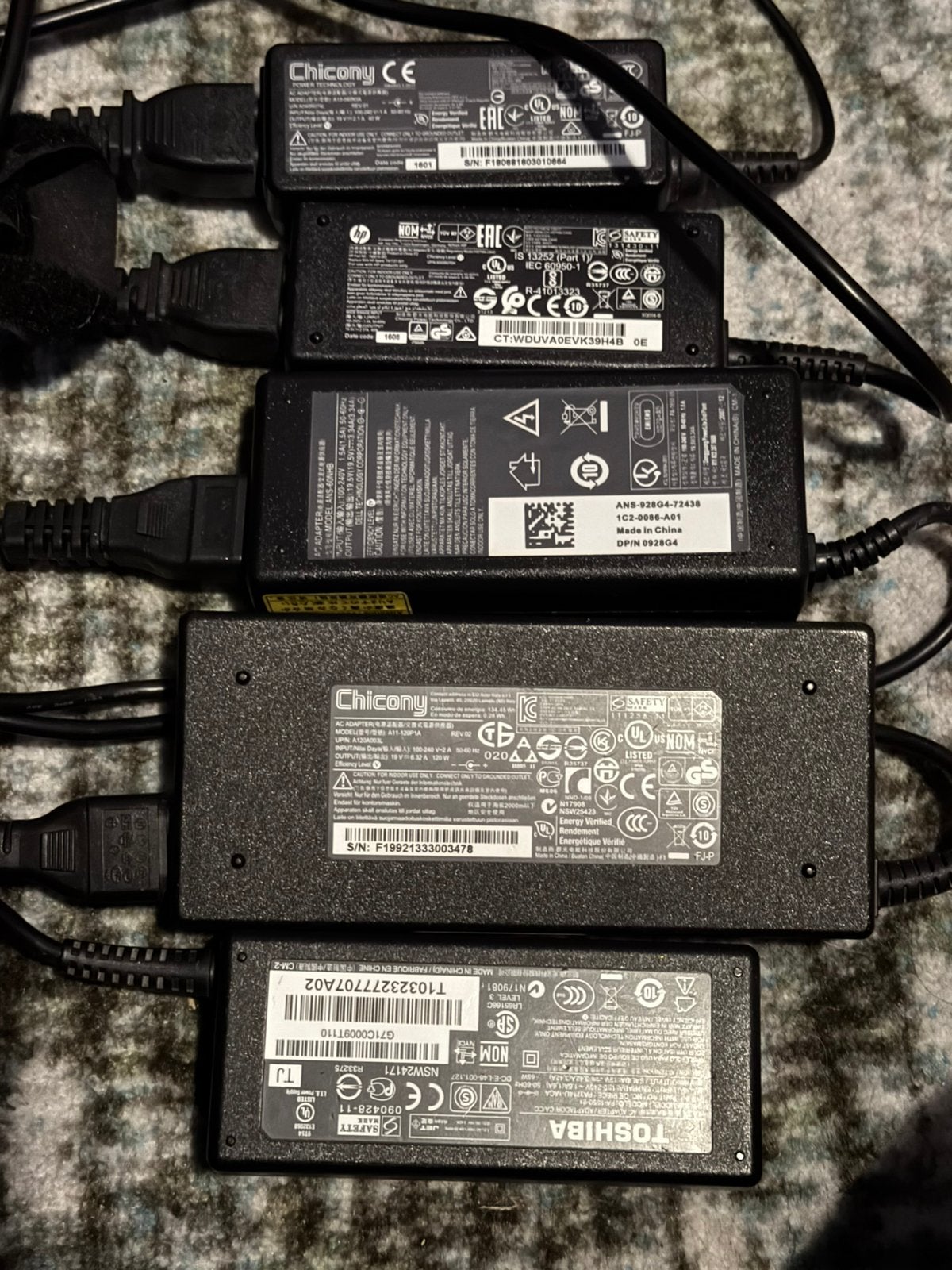 11 stuks - Laptop opladers, Ophalen of Verzenden, Gebruikt