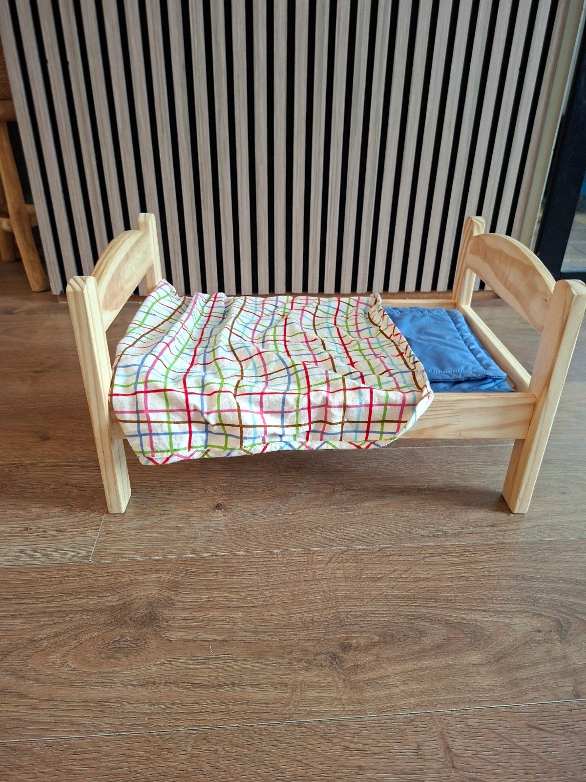 Houten poppenbedje met dekentje, Ophalen, Gebruikt, Overige typen