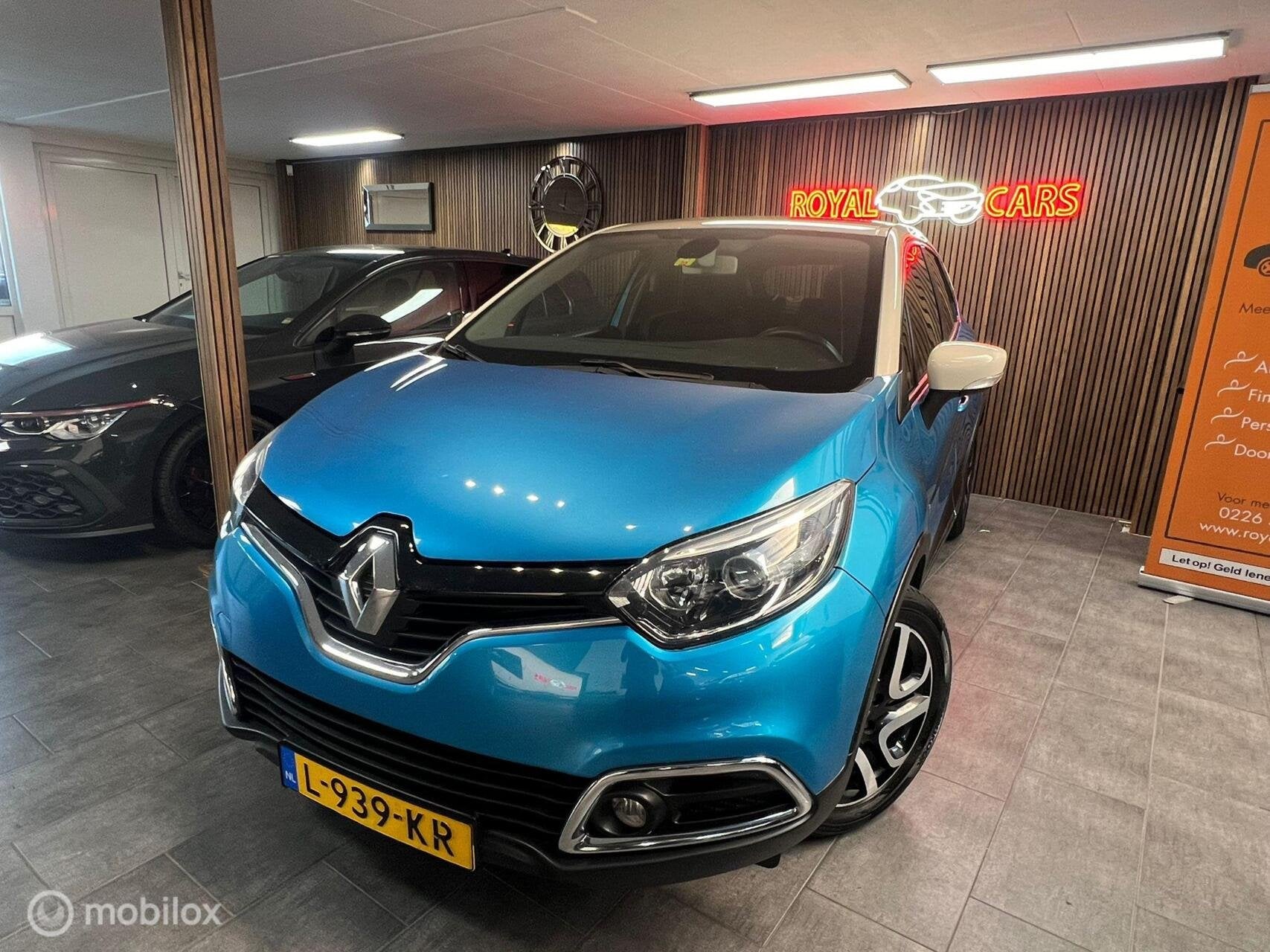 Renault Captur 0.9 TCe Expression / Navigatie / Trekhaak, Gebruikt, Blauw, 49 €/maand, Handgeschakeld