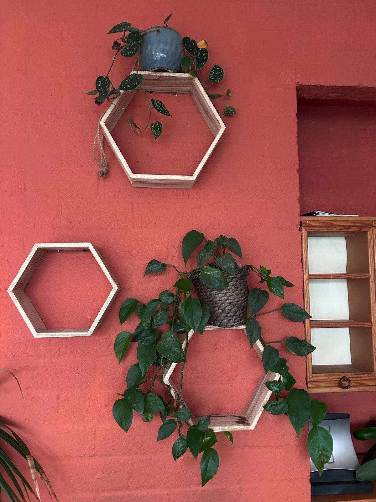 Set van 3 Hexagon Wandplanken Hout, Ophalen, Zo goed als nieuw