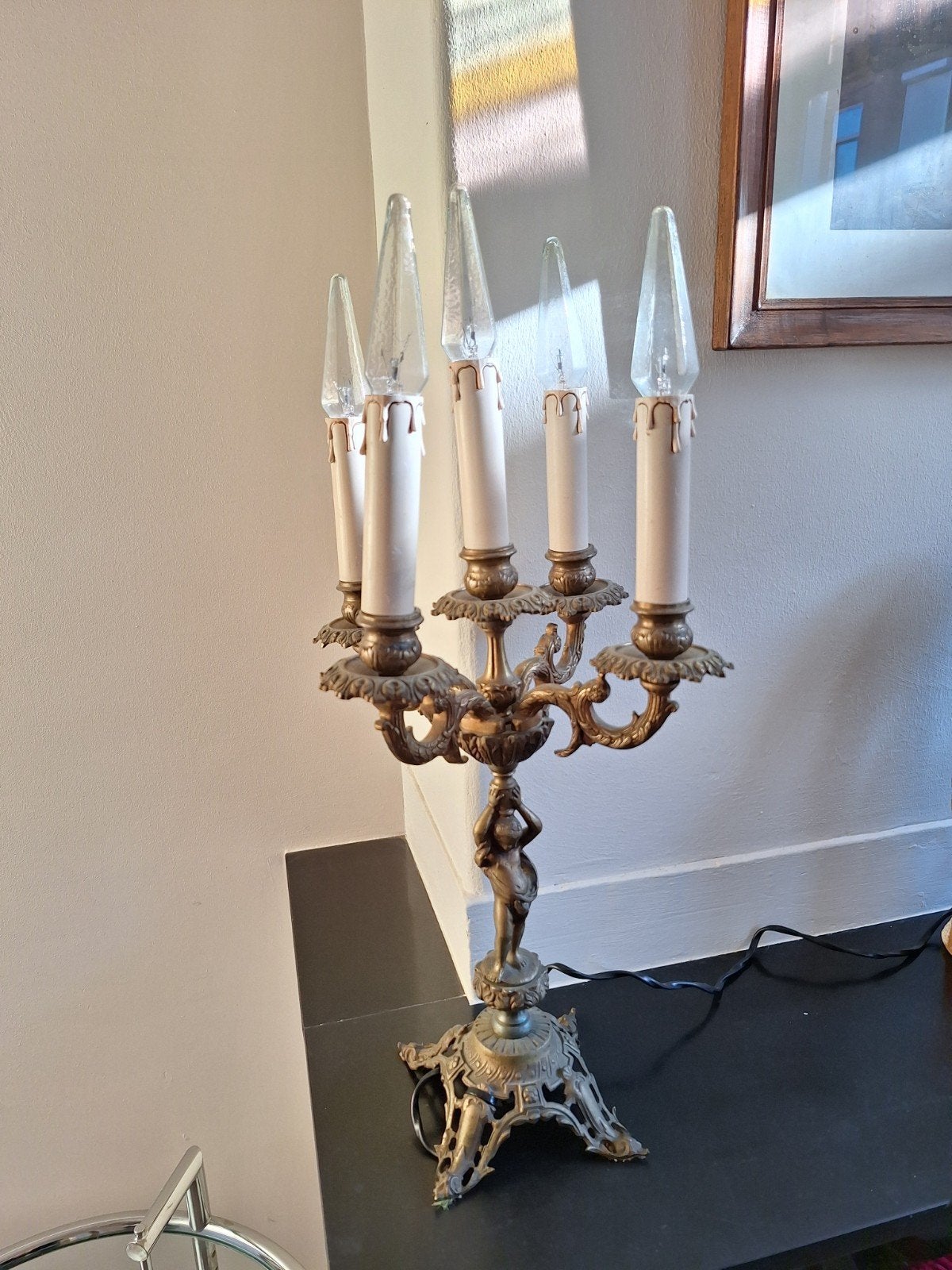 Antieke bronzen kandelaar lamp met cherubijn, Ophalen