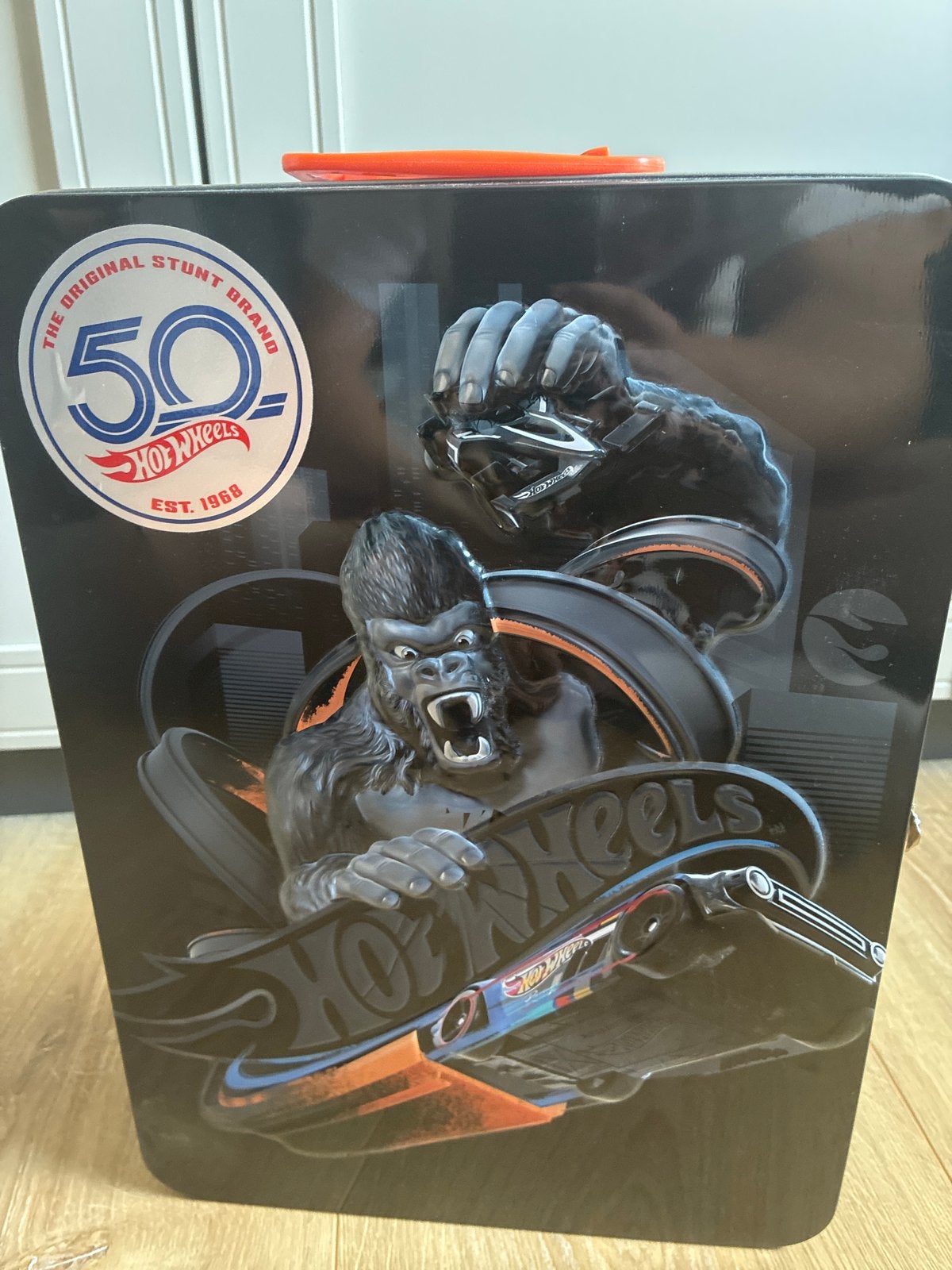 Hot Wheels 50th Anniversary met 50Hotwheels auto's, Ophalen of Verzenden, Zo goed als nieuw