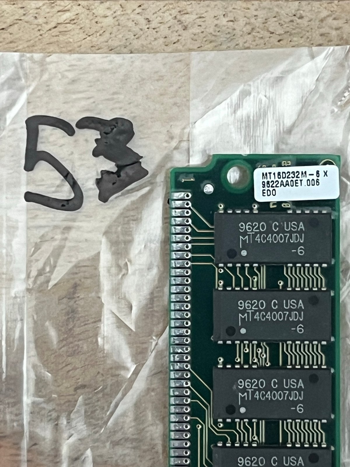 #53 - Vintage Micron Technology EDO RAM Geheugenmodule, Computers en Software, RAM geheugen, Zo goed als nieuw, Server, 1 GB of minder