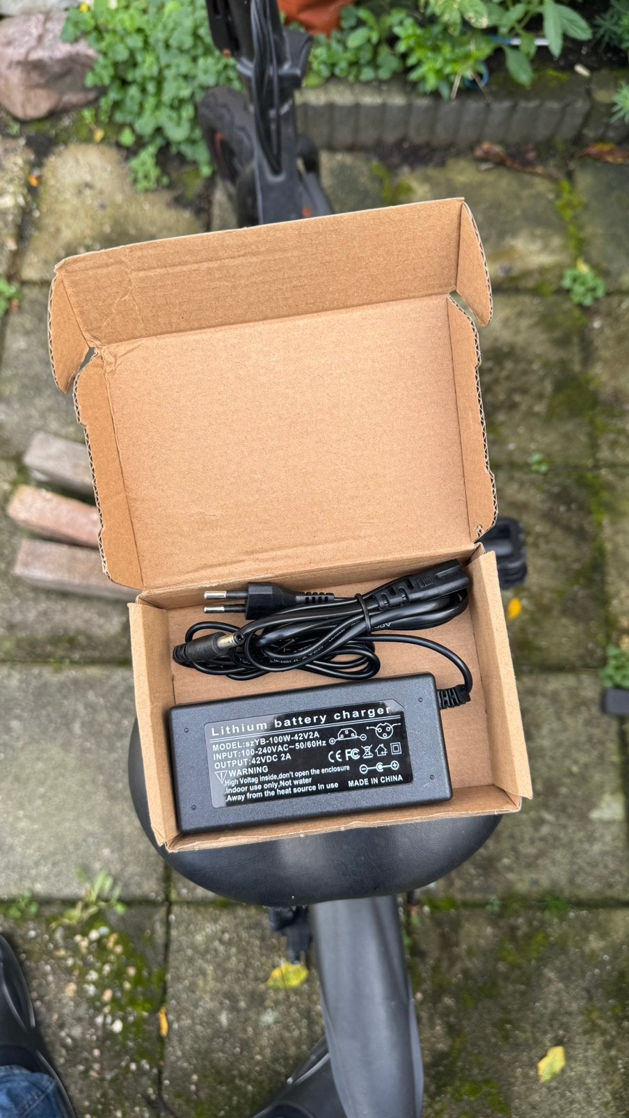 Universele lader 42V 2A 1-polige DC laadplug, Ophalen of Verzenden, Nieuw