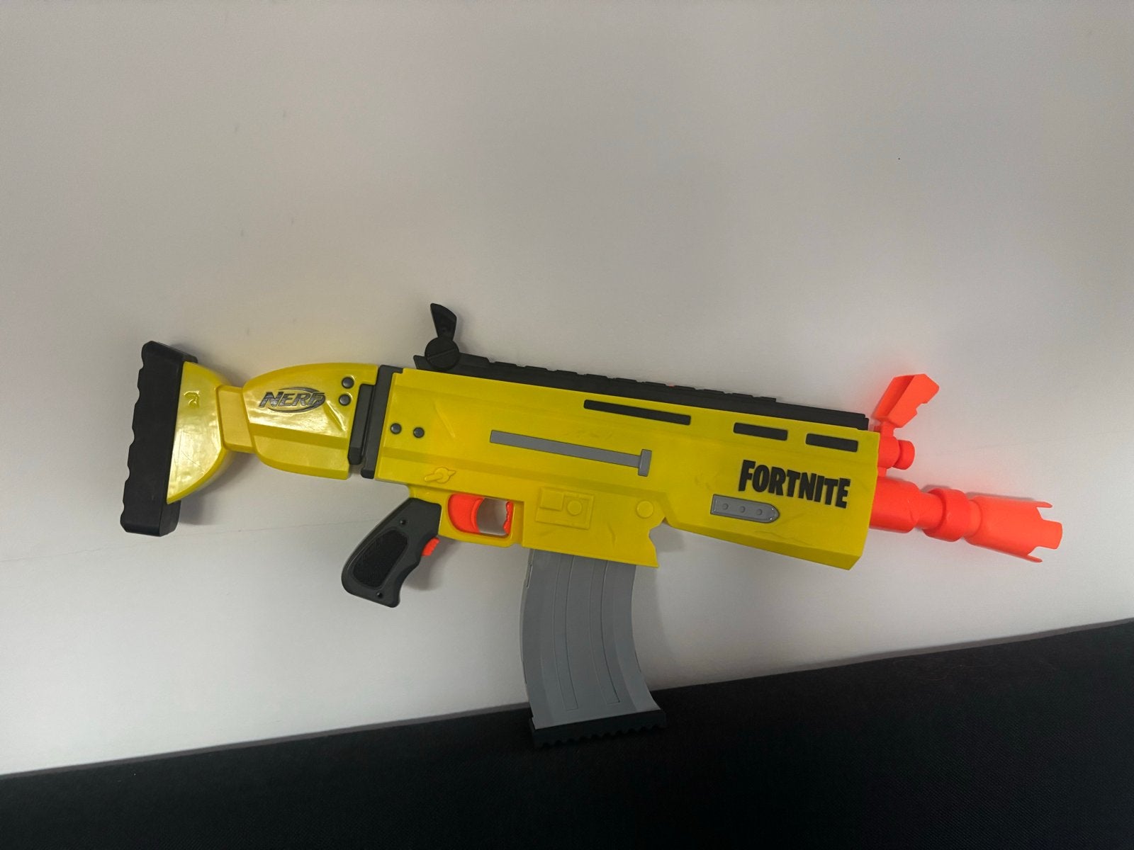 Fortnite Nerf Pistolen: Scar en Lama (geen kogels), Ophalen, Gebruikt, Jongen of Meisje
