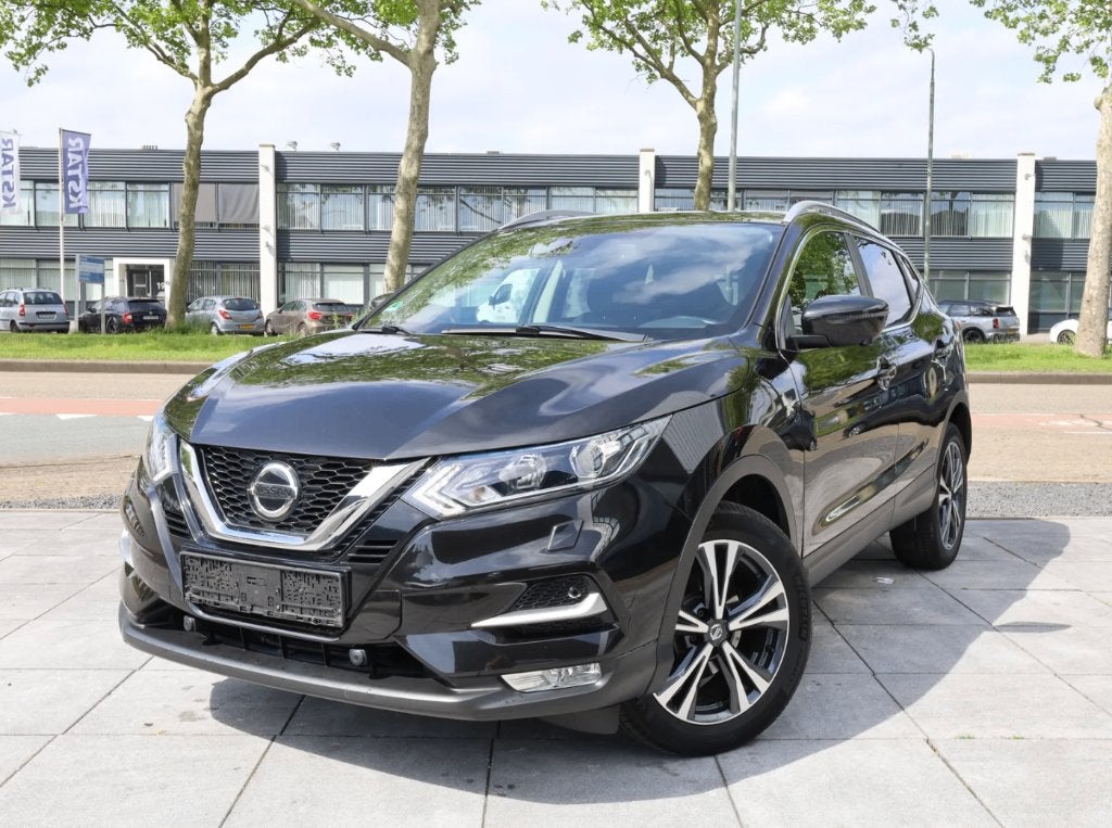 Nissan Qashqai N-Connecta 2018 – Schadeauto – Lichte schade, Stof, 4 cilinders, 116 pk, Zwart