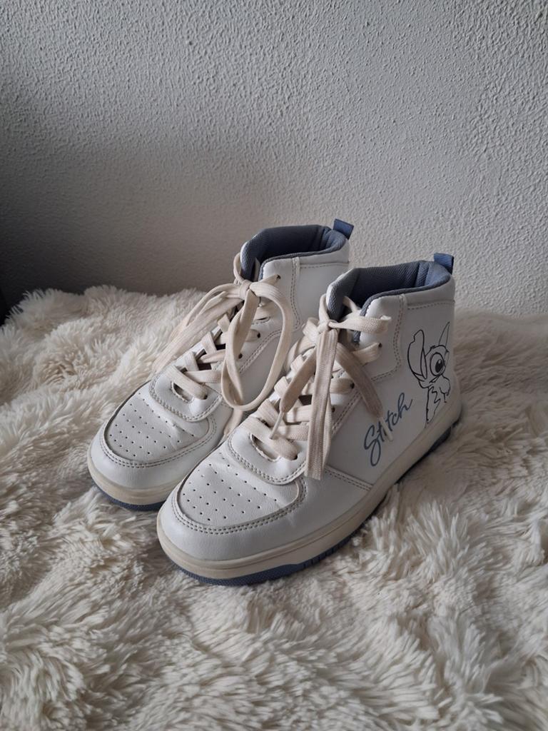 Stitch schoenen maat 35, Kinderen en Baby's, Kinderkleding | Schoenen en Sokken, Ophalen of Verzenden, Meisje, Schoenen