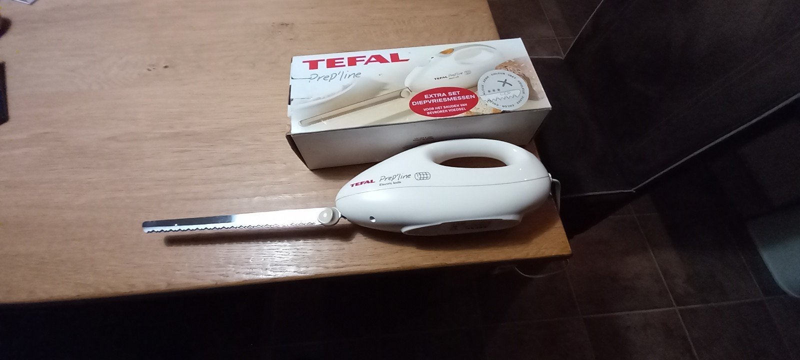 tefal elektrisch mes.  €20 als nieuw, Ophalen, Zo goed als nieuw