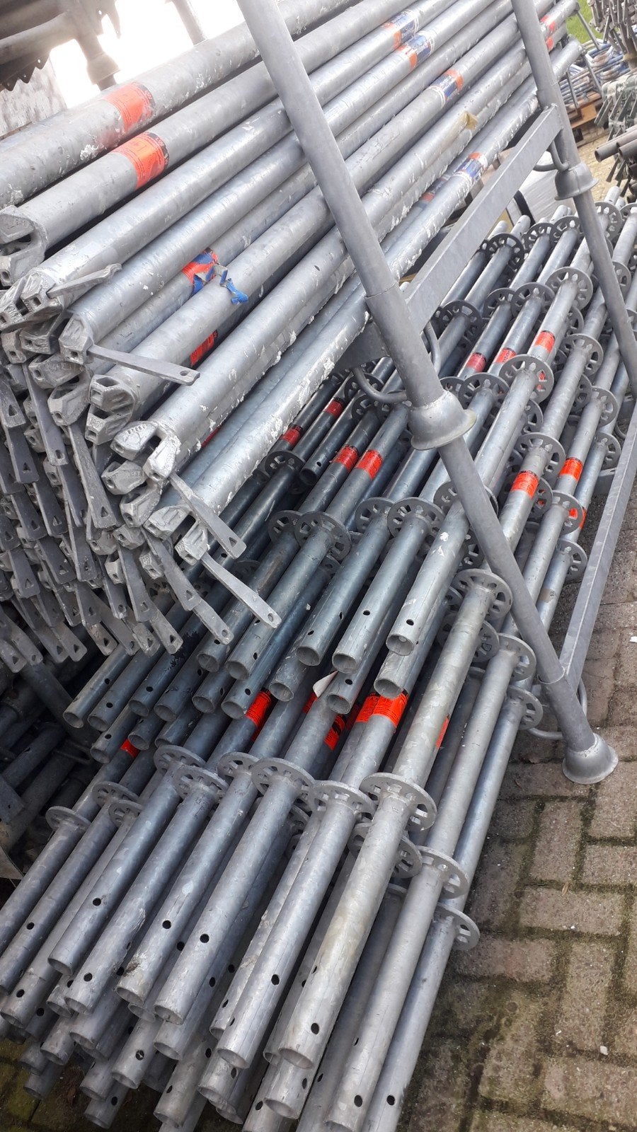 te huur layher steigermateriaal, Ophalen, IJzer