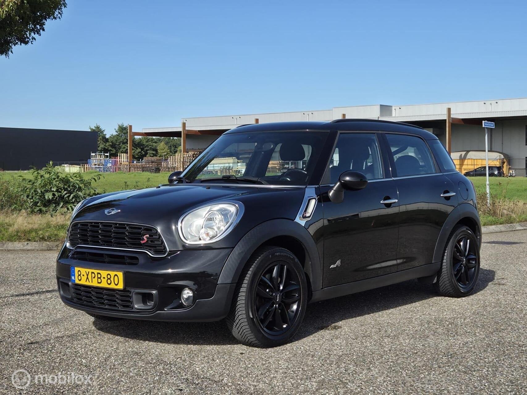 Mini Countryman 1.6 Cooper S 184pk ALL4 Automaat Full Black, Euro 5, 1380 kg, Gebruikt, Zwart