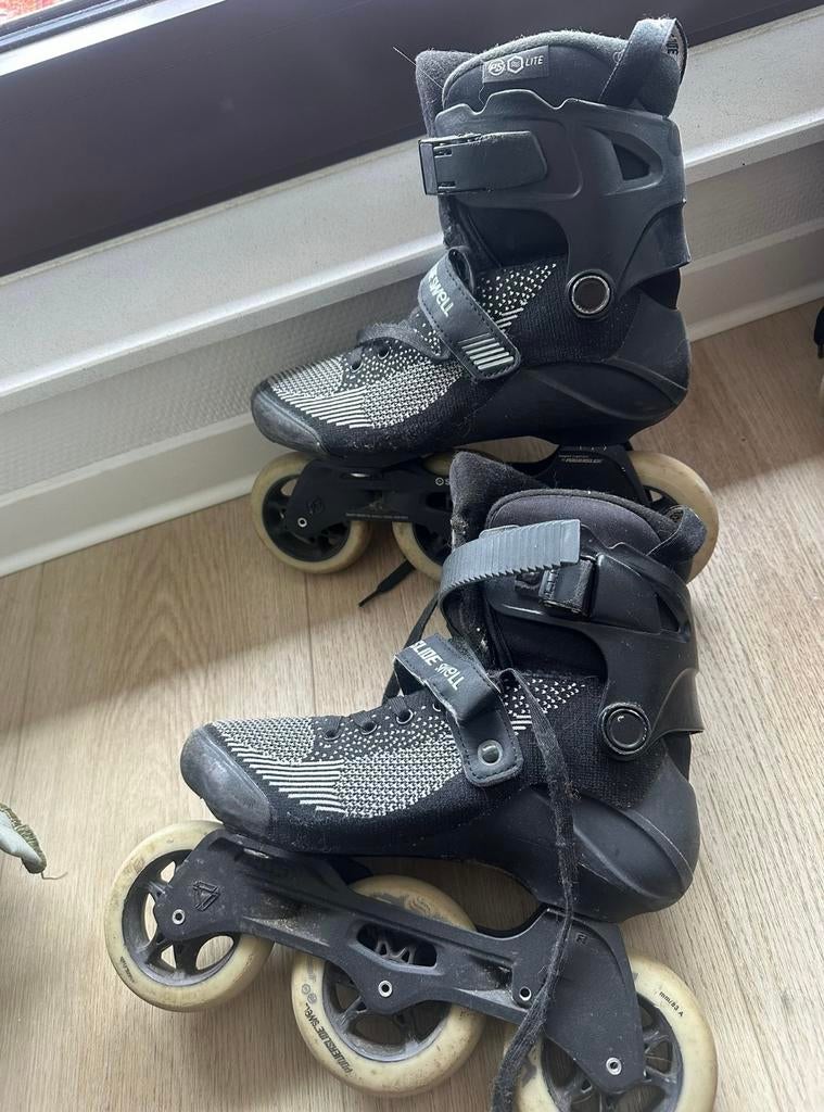 Skates (PowerslideSwell Lite Black 100 ,Tri Skates, Sport en Fitness, Skeelers, Ophalen, Zo goed als nieuw, Powerslide