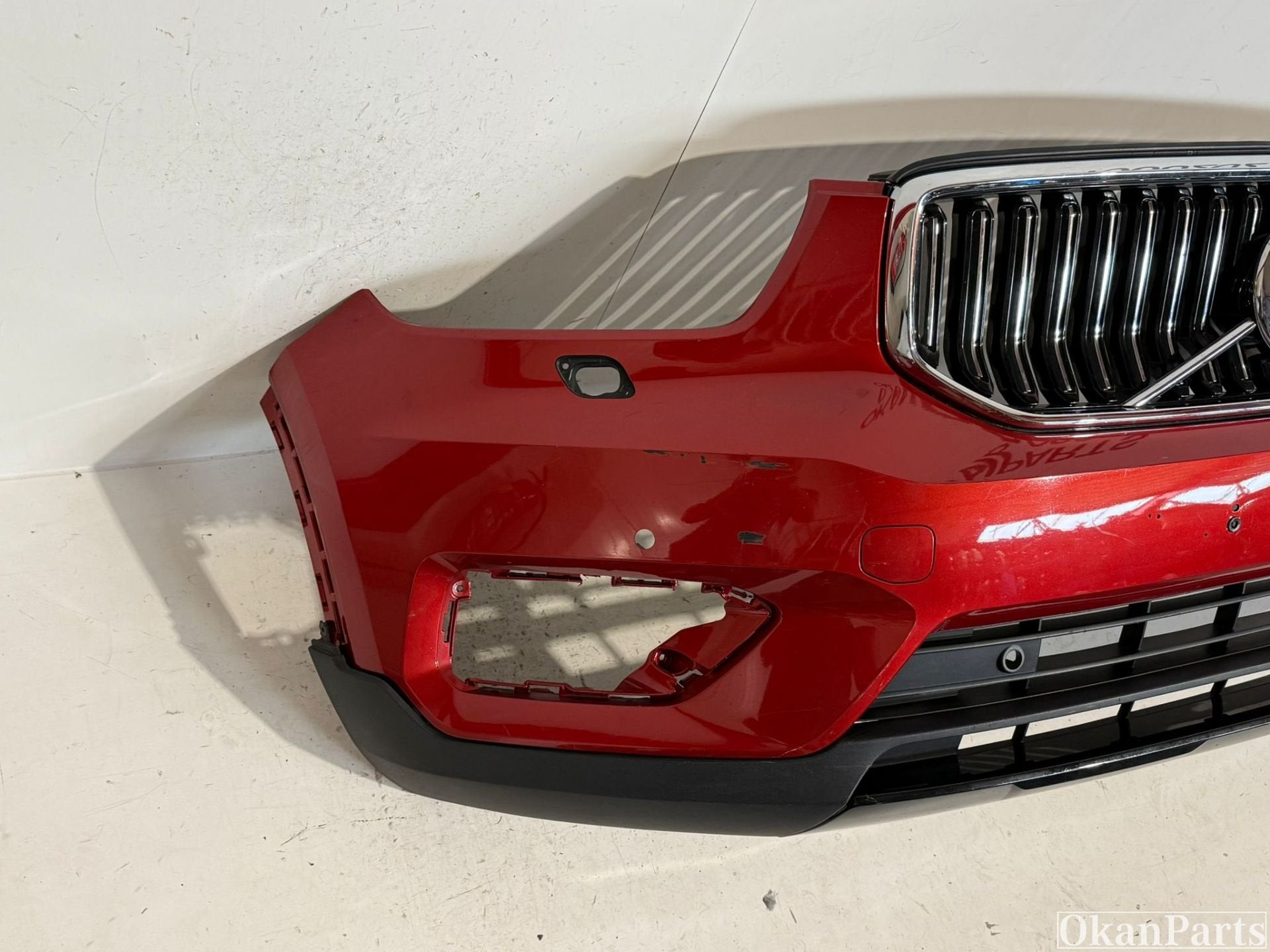 Volvo XC40 Voorbumper 31449359, Auto-onderdelen, Carrosserie en Plaatwerk, Ophalen of Verzenden, Gebruikt, Voor, Bumper