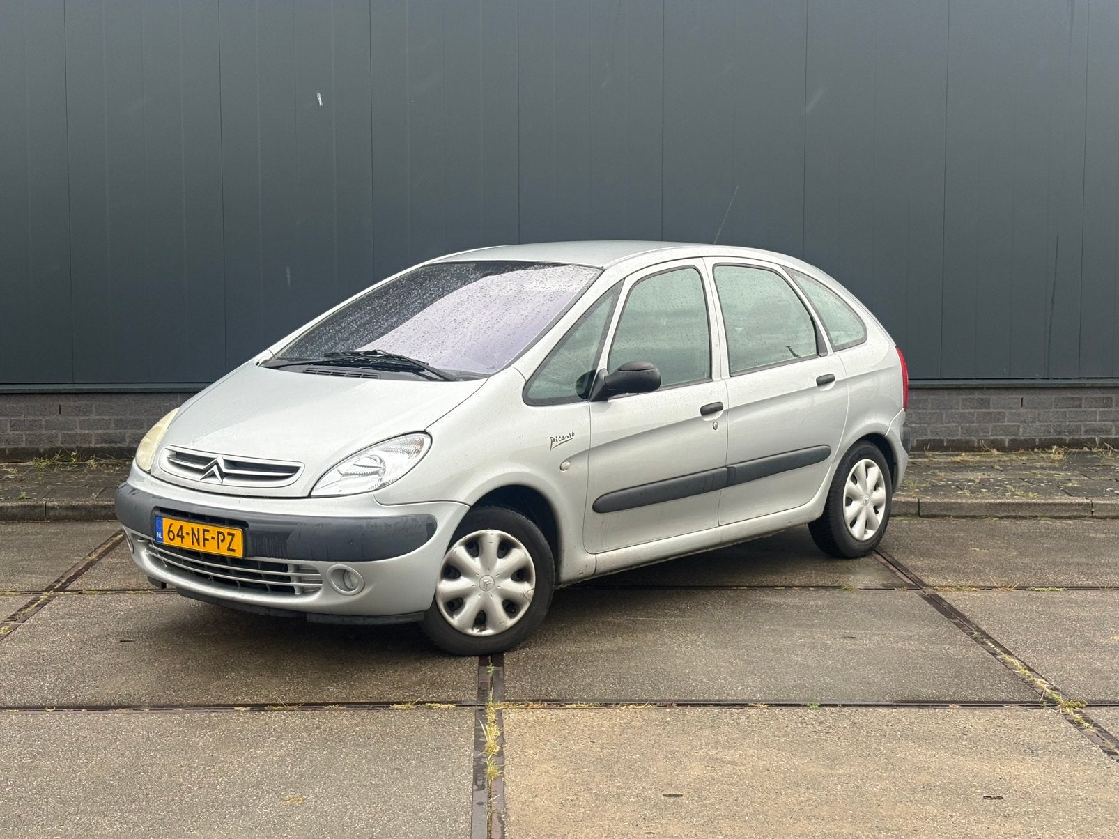 Citroën Xsara 2.0 16V Picasso AUTOMAAT 2003 Grijs, 136 pk, Xsara, 4 cilinders, 700 kg
