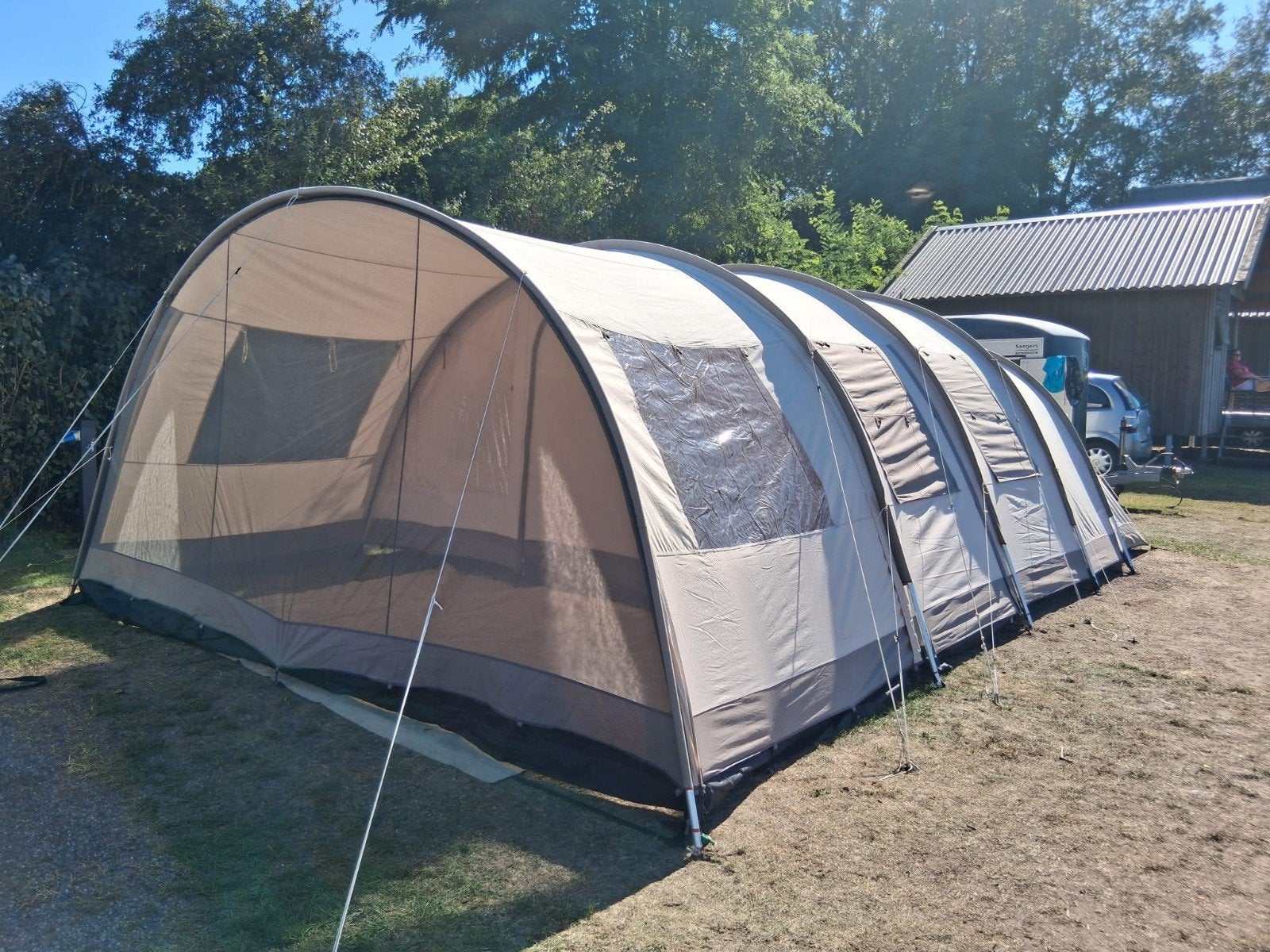 Tunneltent Base Camp Ambato VI Deluxe, Caravans en Kamperen, Ophalen of Verzenden
