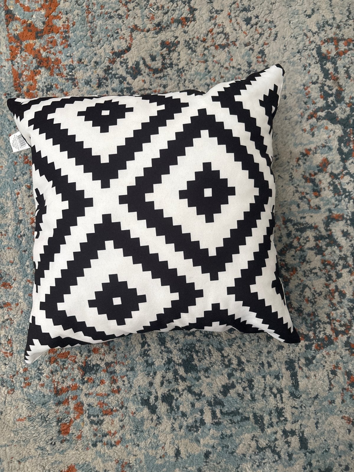 Nieuw zwart-wit sierkussen met geometrisch patroon, Huis en Inrichting, Zwart, Vierkant, Nieuw, Ophalen of Verzenden