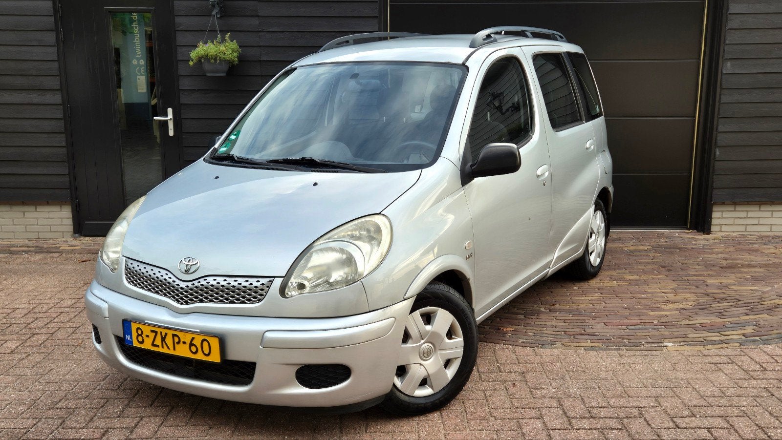 Toyota Yaris Verso 1.3 16V Vvti Linea SOL AUTOMAAT/INRUIL MO